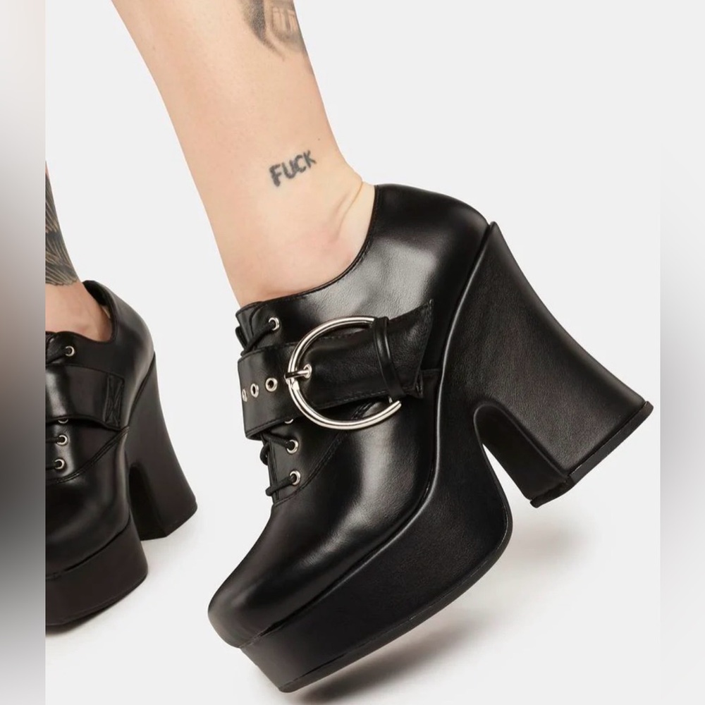 LaModa Buckle Strap Platform Chunky Heel Lace Up Shoes Size 9